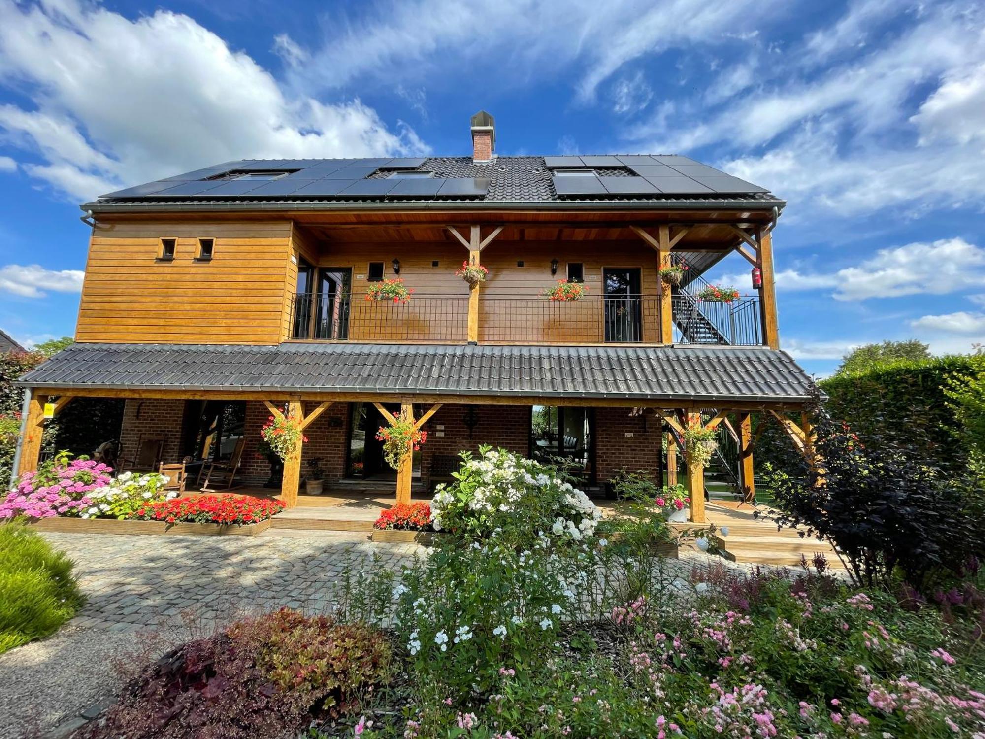 Hallerbos B&B In Bluebell Forest Halle  Exterior photo